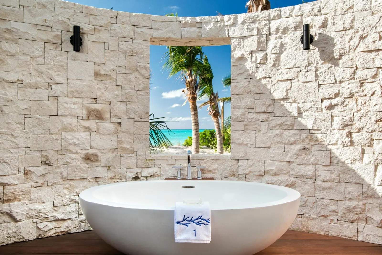 Vilă cu 8 dormitoare și piscină încălzită, Providenciales, fotografia 19