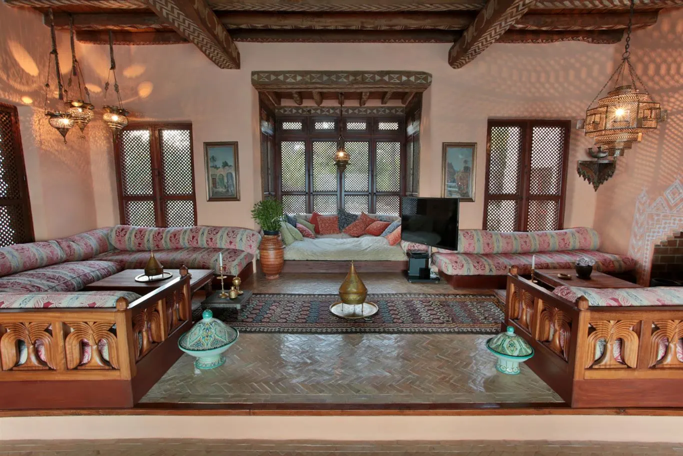 Villa with Swimming pool and Jacuzzi in Urbanització Porroig, photo 27