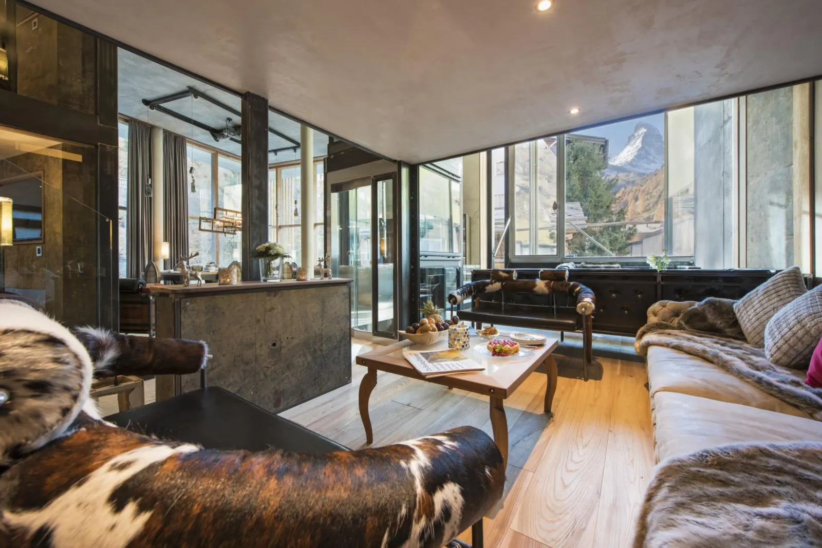 7 nopți la 5-Bedroom Chalet with Jacuzzi, Zermatt, Wallis, fotografia 8