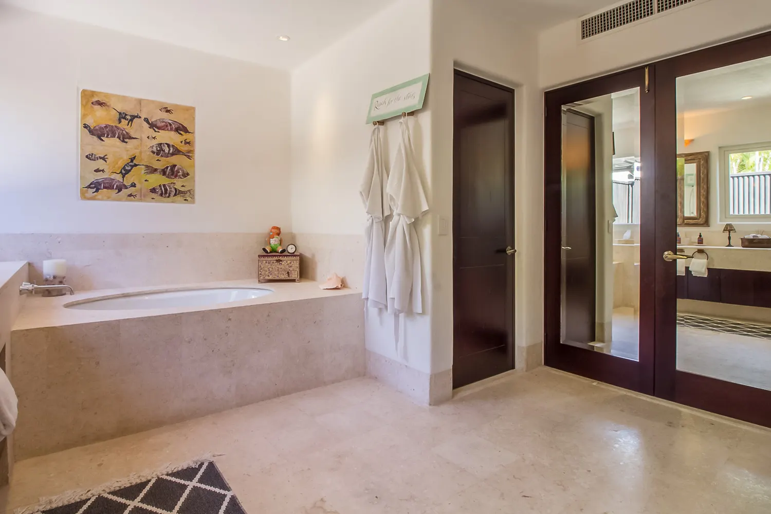4-Bedroom Villa Sleeping 10, Corral del Risco, photo 26