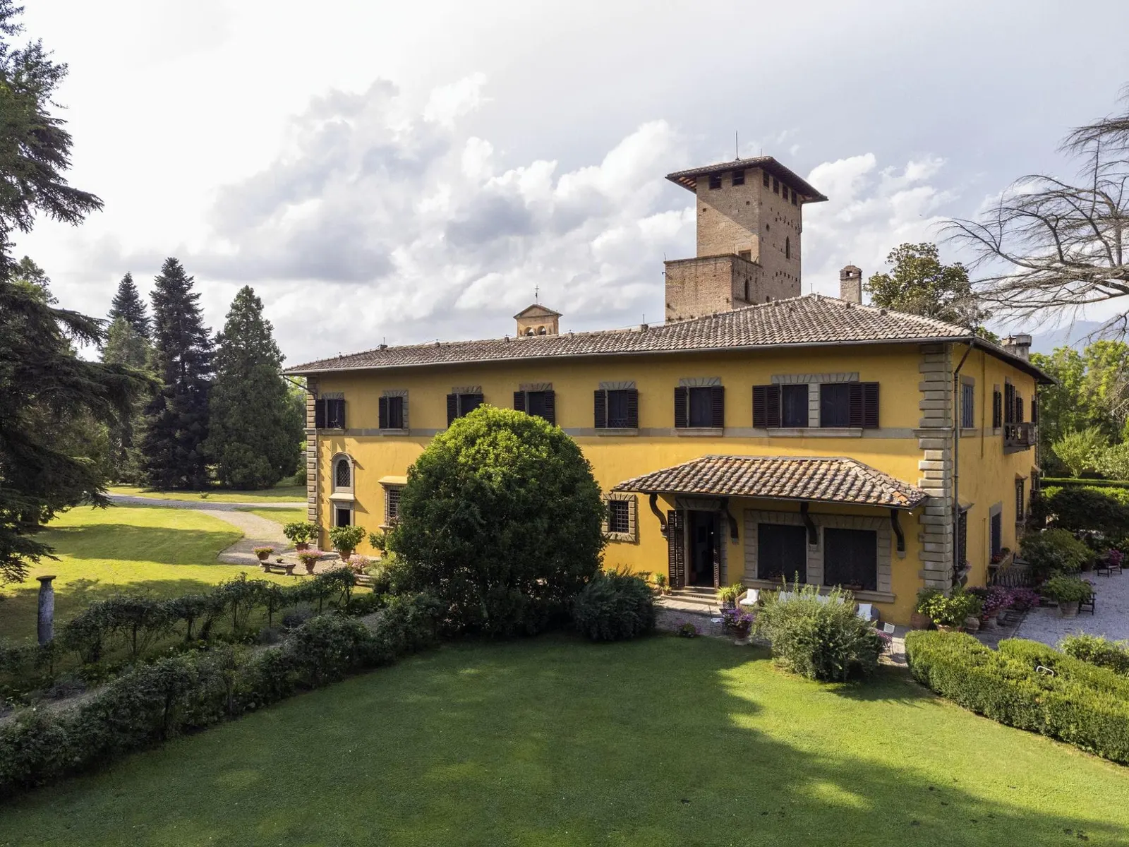 Vilă cu piscină încălzită și jacuzzi în Borgo San Lorenzo, fotografia 10