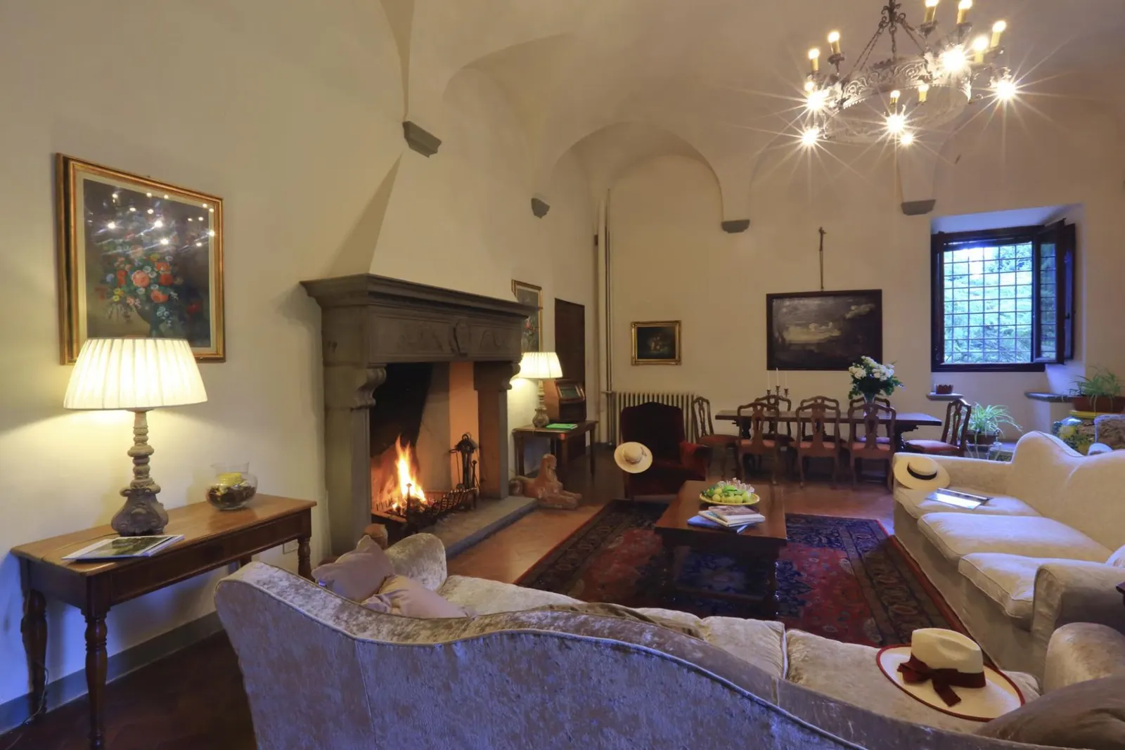 Vilă cu piscină încălzită și jacuzzi în Borgo San Lorenzo, fotografia 12