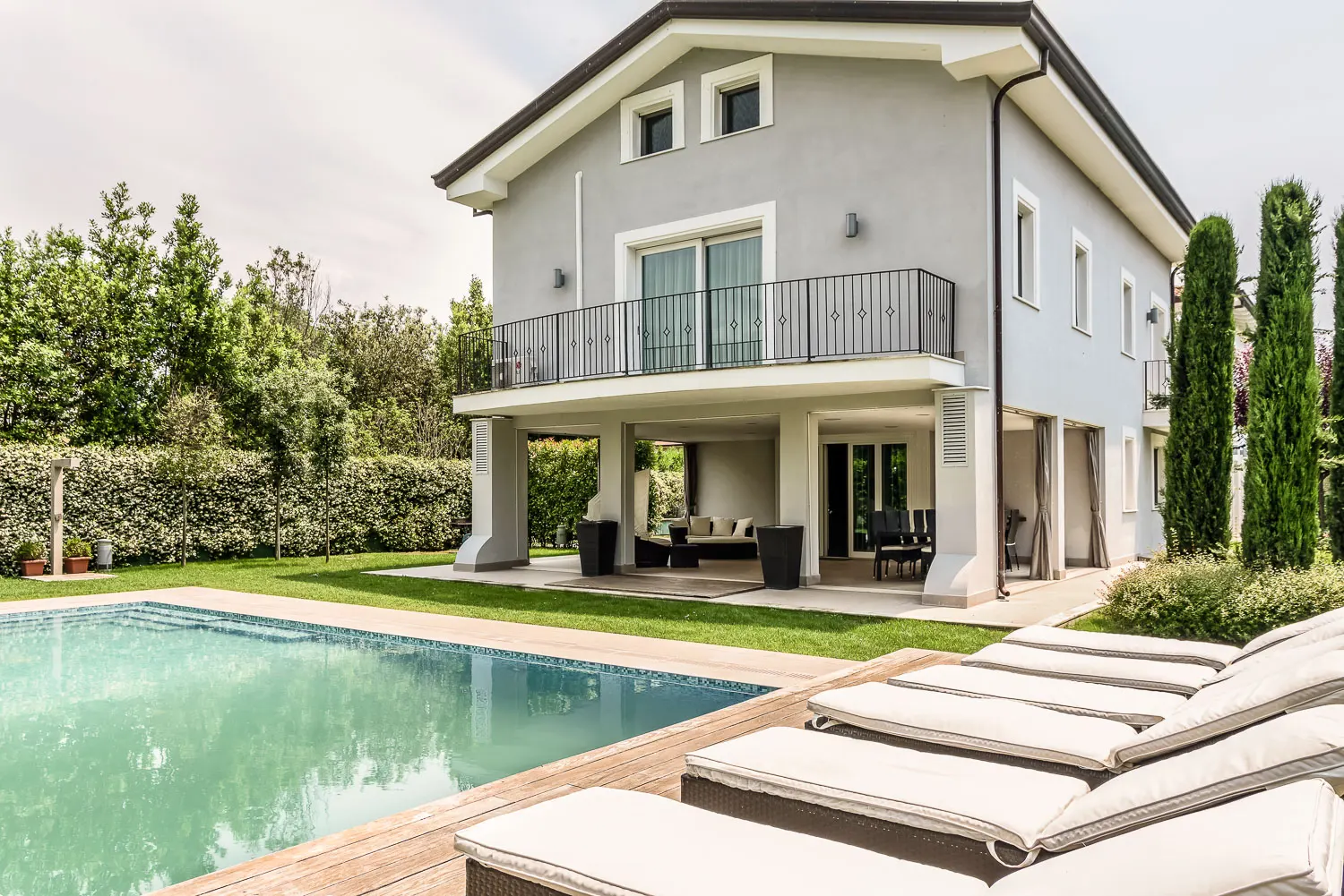 Villa with Swimming pool and Jacuzzi in Forte dei Marmi, photo 2