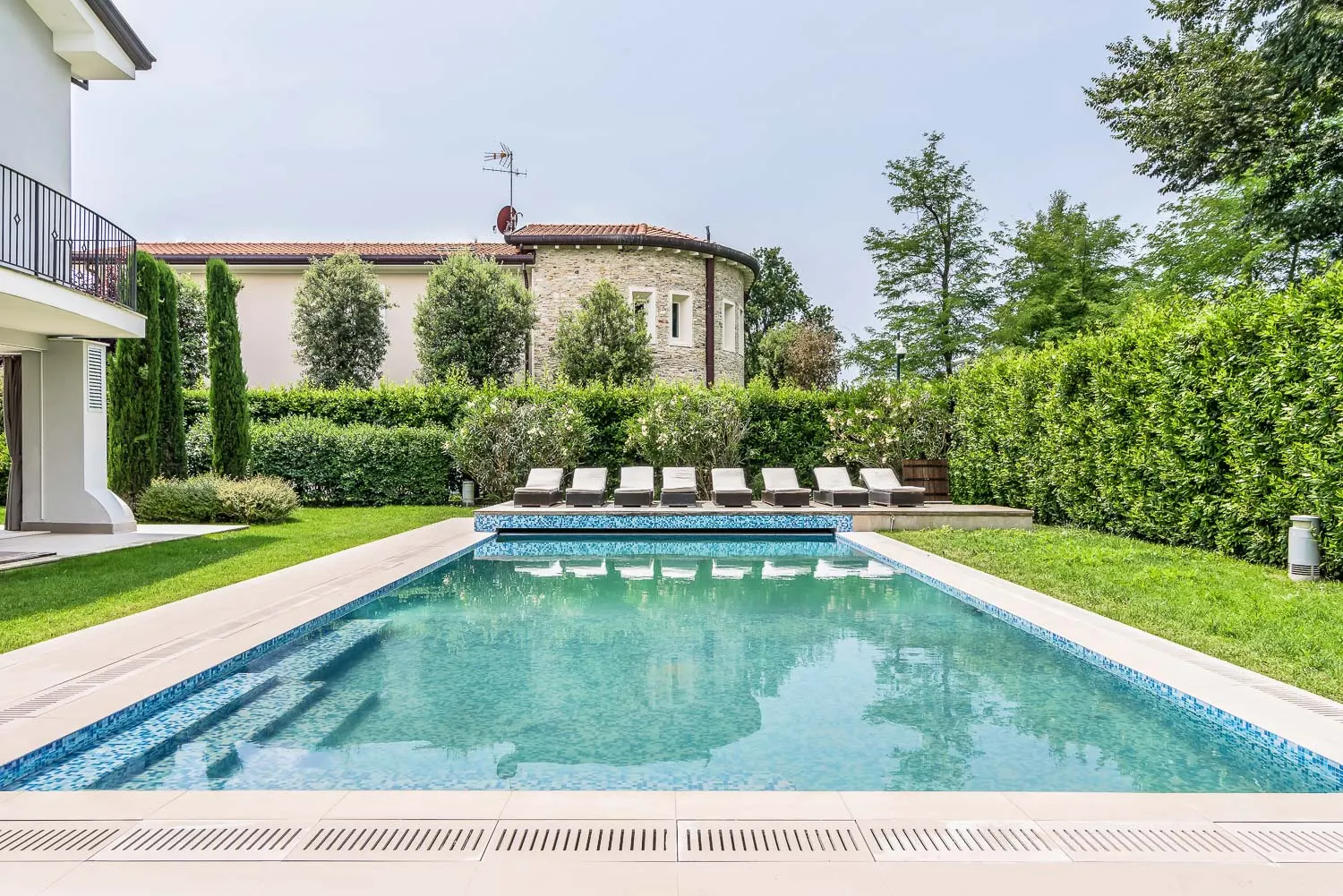 Villa with Swimming pool and Jacuzzi in Forte dei Marmi, photo 3