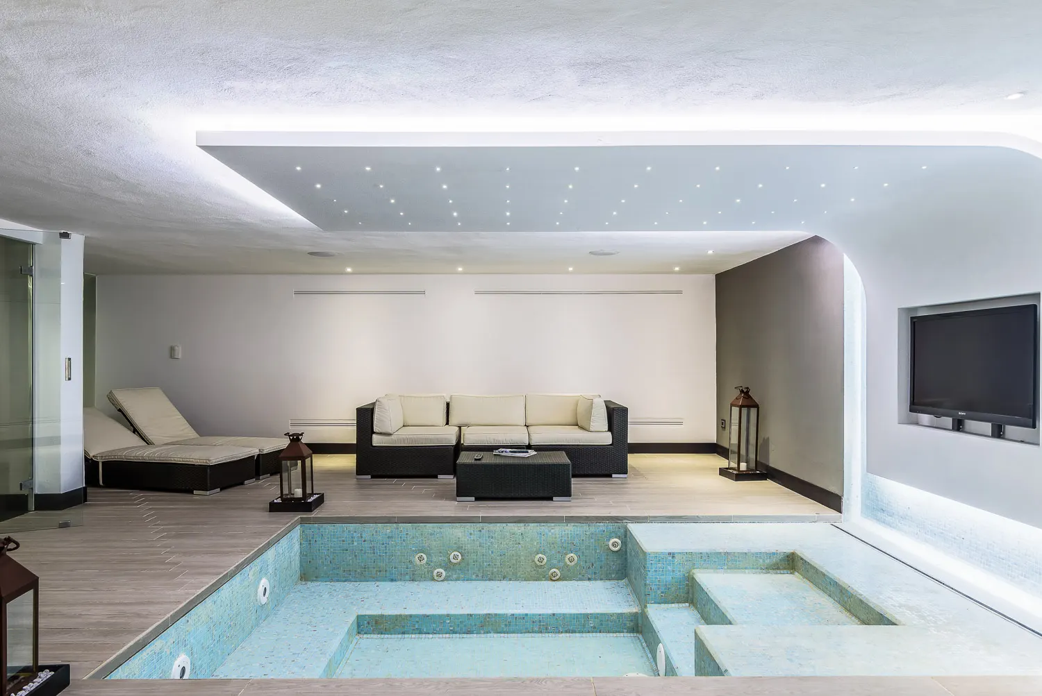 Villa with Swimming pool and Jacuzzi in Forte dei Marmi, photo 45