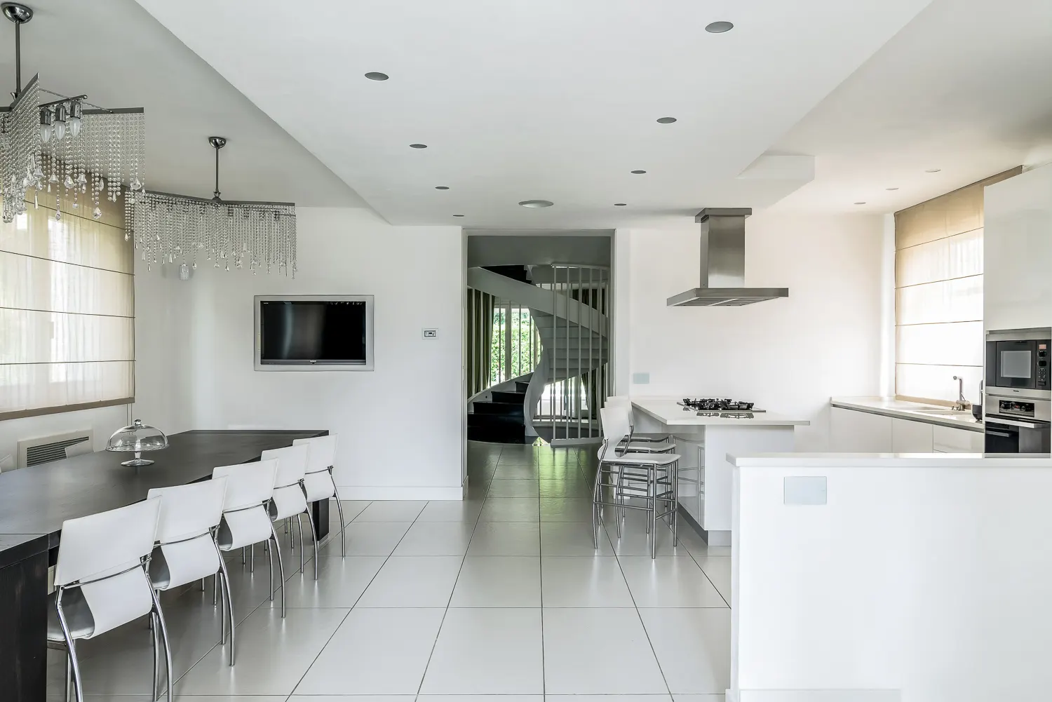 Villa with Swimming pool and Jacuzzi in Forte dei Marmi, photo 12