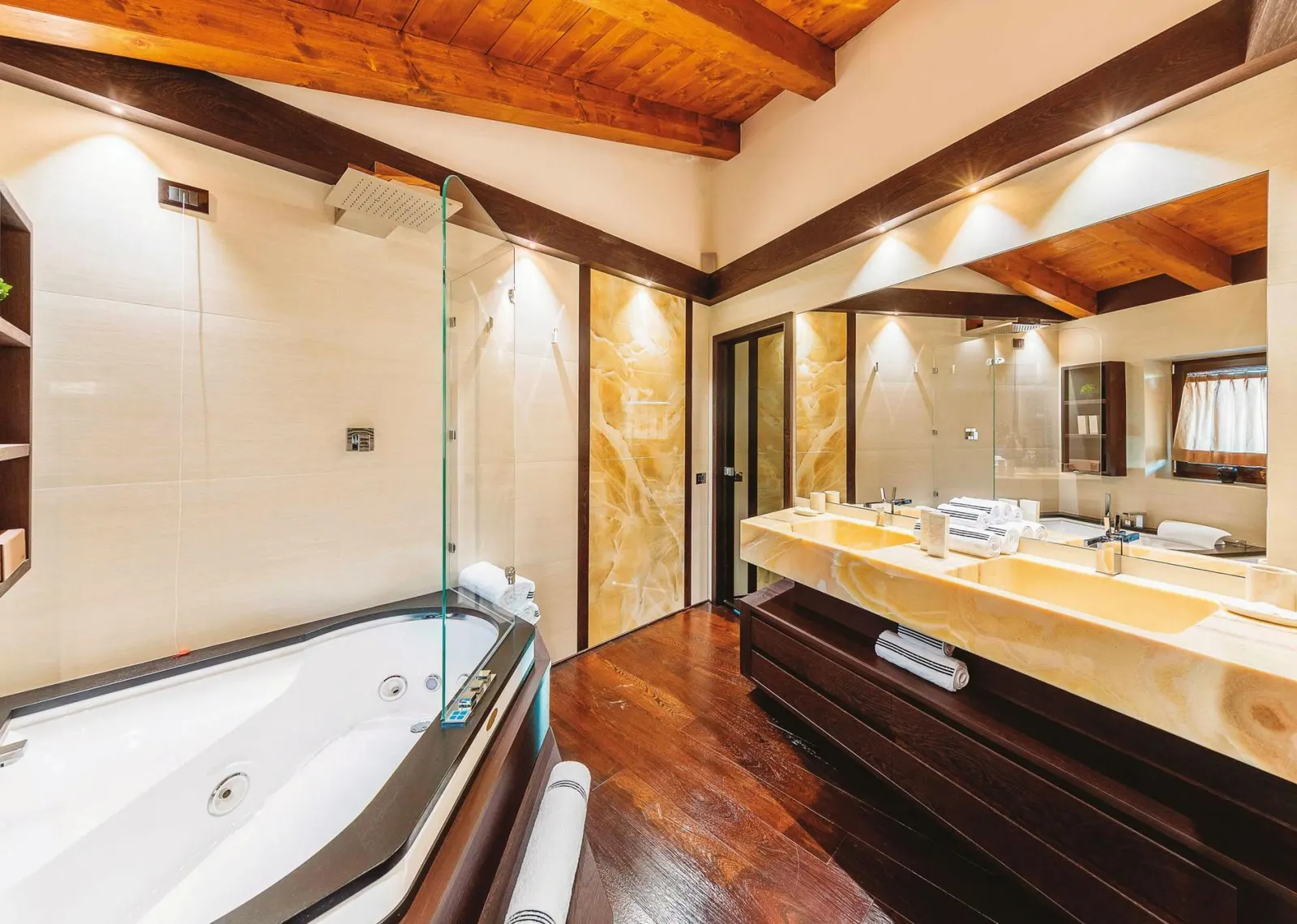 Chalet cu piscină încălzită în Cortina d'Ampezzo, fotografia 27