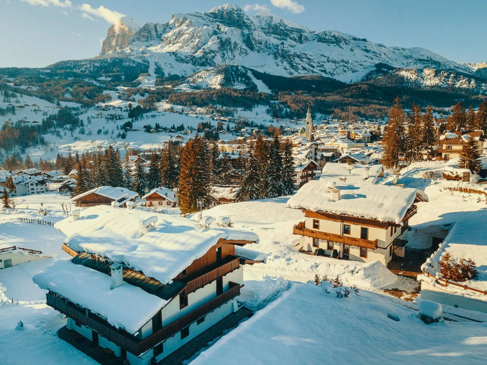 Chalet cu piscină încălzită în Cortina d'Ampezzo, fotografia 3