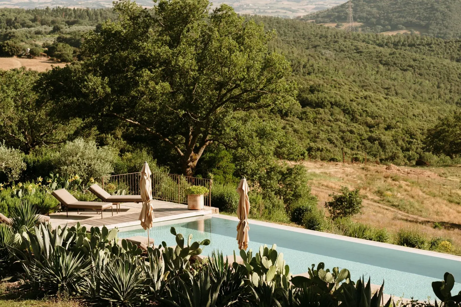 Vilă cu 7 dormitoare și piscină încălzită, Poggi del Sasso, fotografia 2