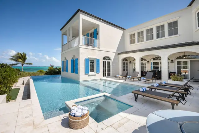 Vilă cu 6 dormitoare pentru 12 persoane, Providenciales